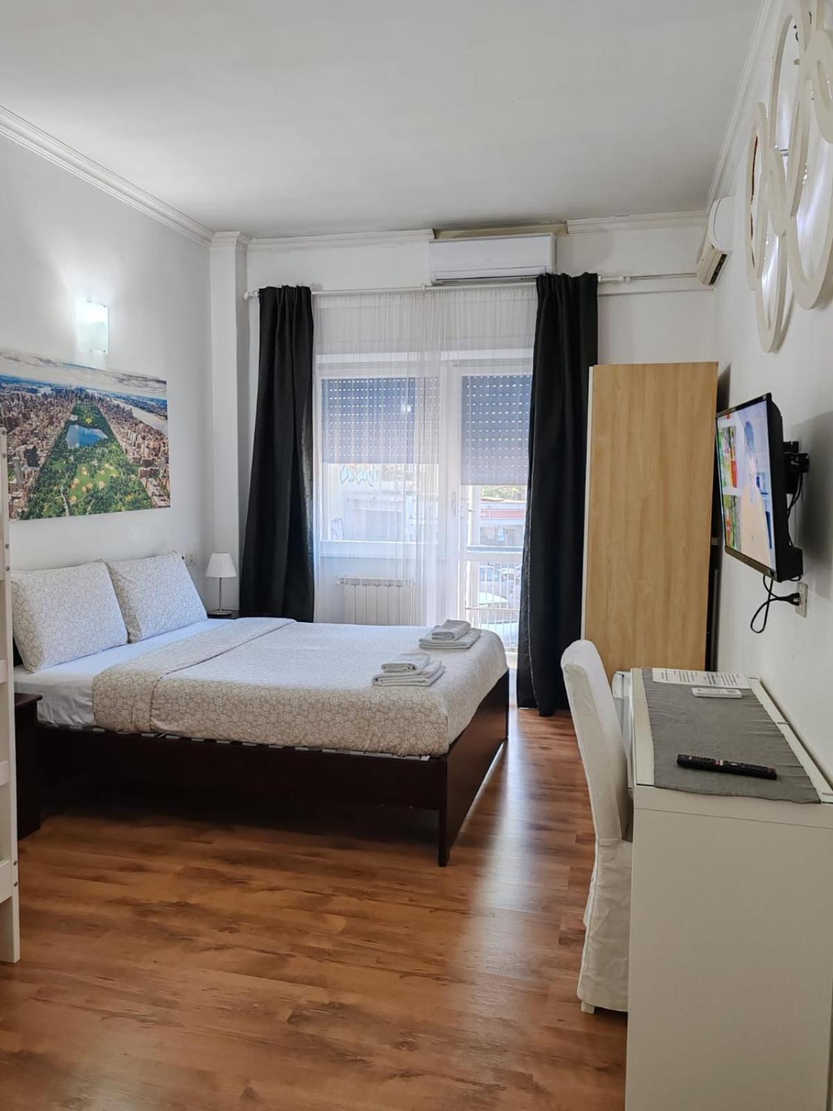 Отель Appia Avenue 639 Рим Экстерьер фото